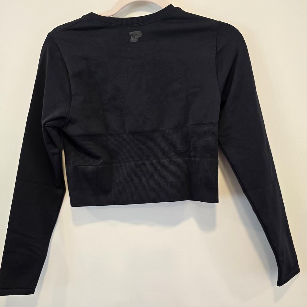 PINK Victoria's Secret Black Long Sleeve Crop Workout Top Size M Nwt - Picture 9 of 10